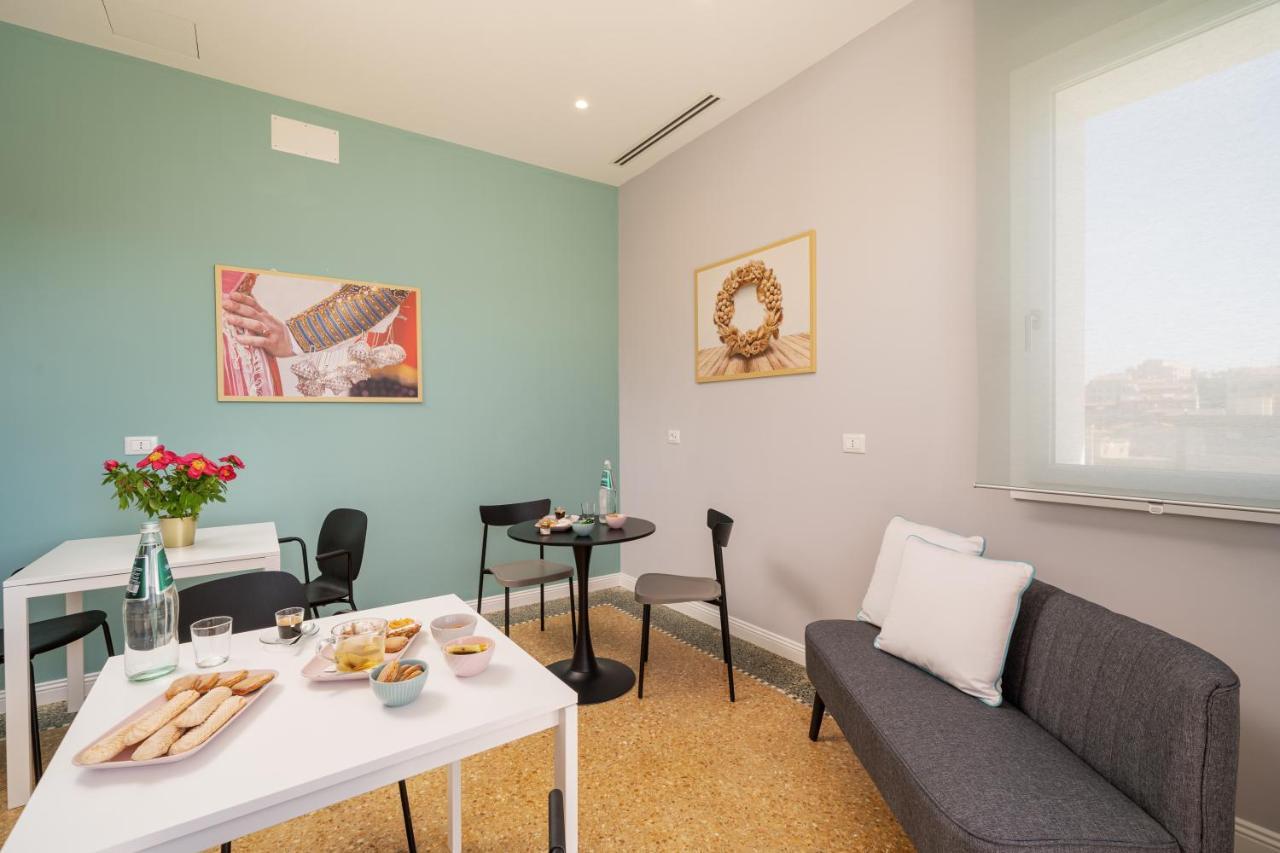 Nue Suites ساساري المظهر الخارجي الصورة